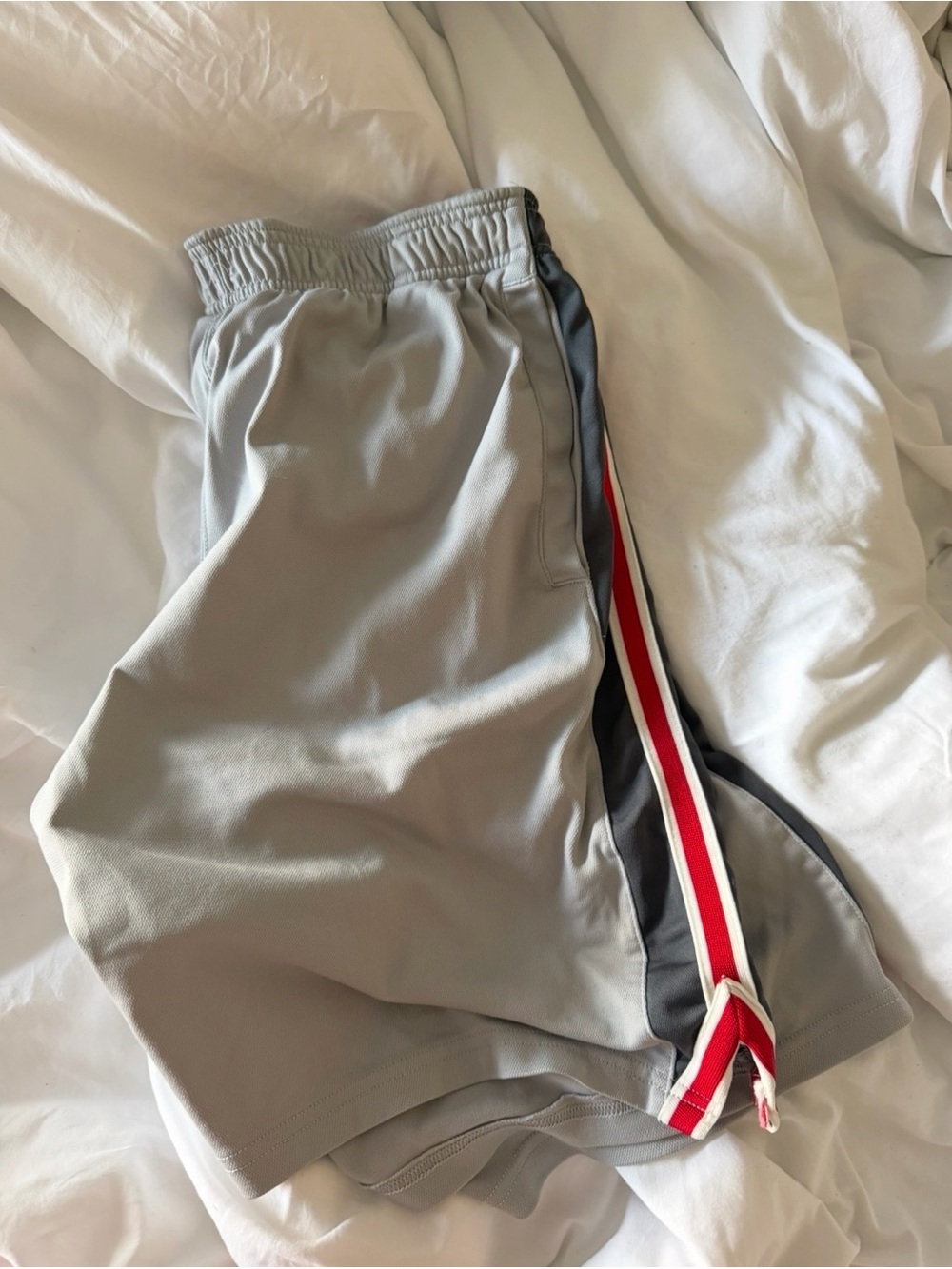 Gap Men’s Gray Basketball Shorts Red Black Stripe Athletic Shorts